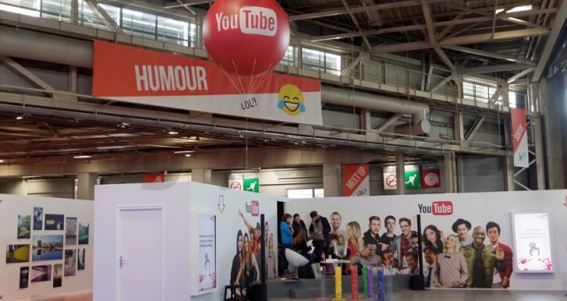 Un ballon gonflable personnalisé sur le stand « Youtube » | Vidéo City Paris 2017