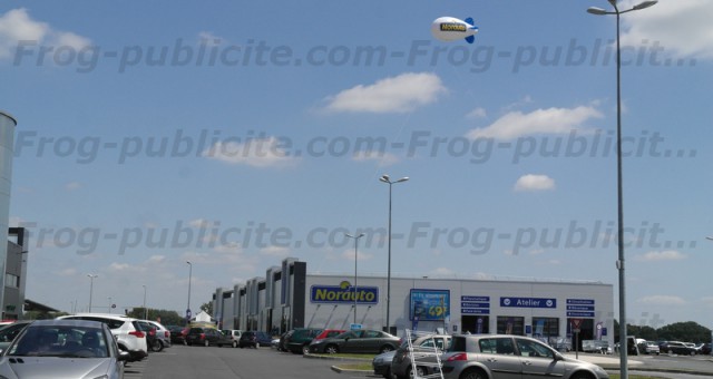 Dirigeable publicitaire Norauto 6m | Garage automobile