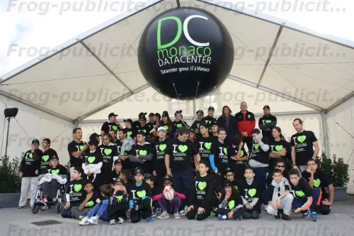 ballon géant hélium noir DC monaco datacenter