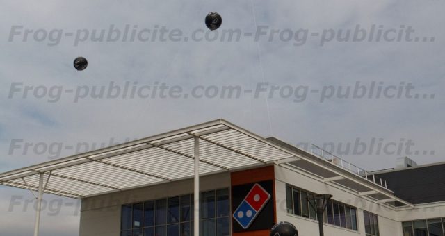 Ballon géant hélium – Ouverture restaurant Domino’s pizza