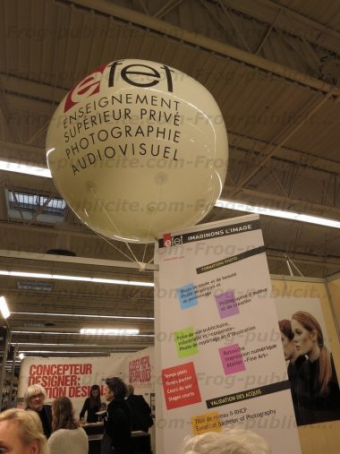 Un gros ballon gonflable de 2m pour Efet présent sur le salon de la photographie 2015 à Paris