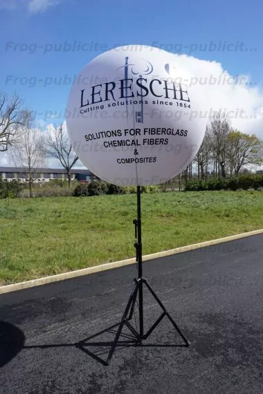 ballon publicitaire sur trépied leresche pour salon professionnel