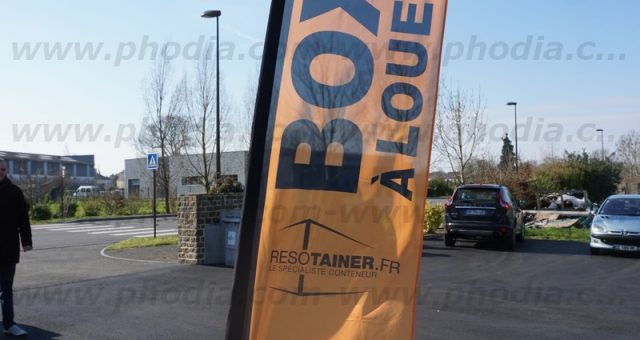 Drapeau arrondi | Signaler une offre commerciale devant votre magasin
