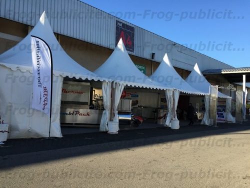 AP3M présent sur les salons 2016 avec ses 2 drapeaux arrondis.