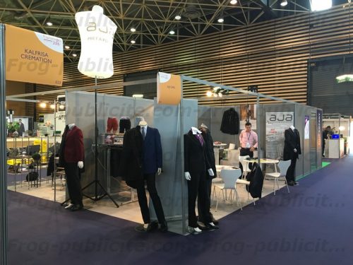 Buste lumineux sur trépied Aja au salon funéraire de Lyon - Septembre 2016