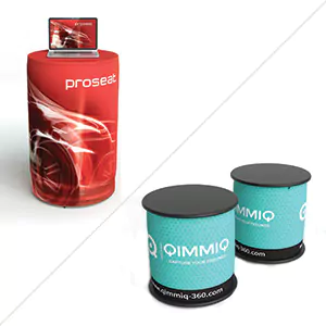 Comptoir gonflable et table basse pour présentation sur stand professionnel