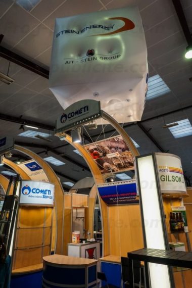Cube gonflable publicitaire 2m sur salon cfia 2017
