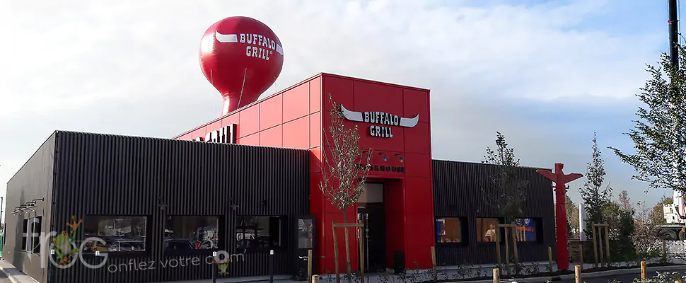 Montgolfiere publicitaire ventilée sur toiture