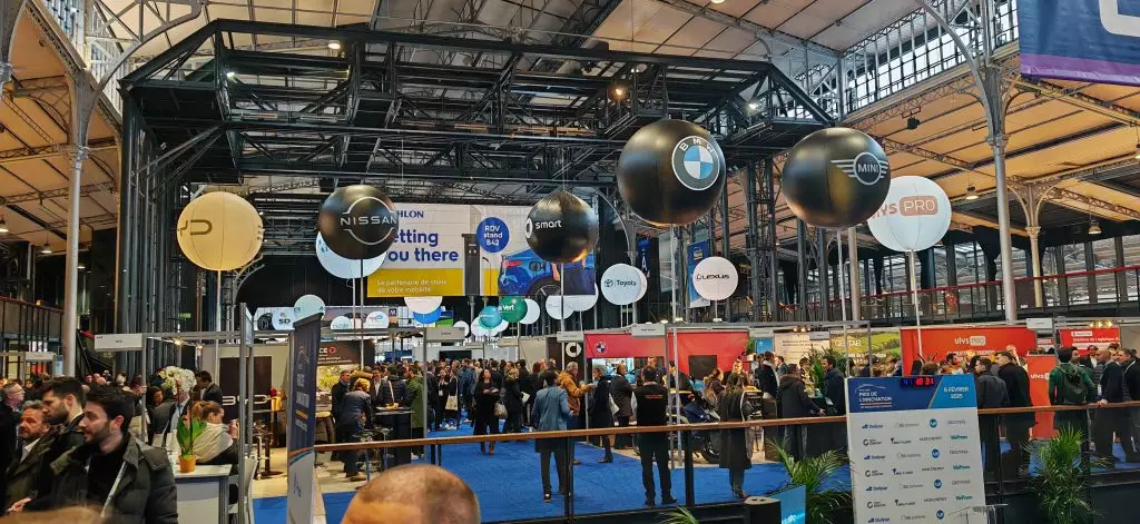 ballons rétros-éclairés salon flotauto